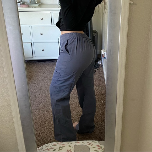 Scrubs - Picture 2 of 6